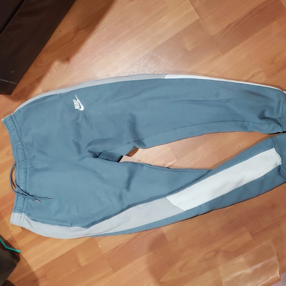Nike sweat pants size Small